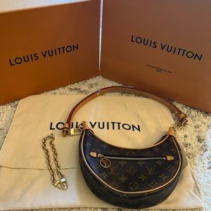 NEW.. Never Used / Brand New Louis Vuitton M81098 LOOP Bag (made in France)